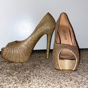 Gold sequined peep toe shoes